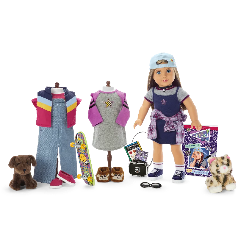 - ​​Christmas pet Christmas clothing’90s Twins Nicki’s™ Skateboarding Gift Set (Historical Characters)