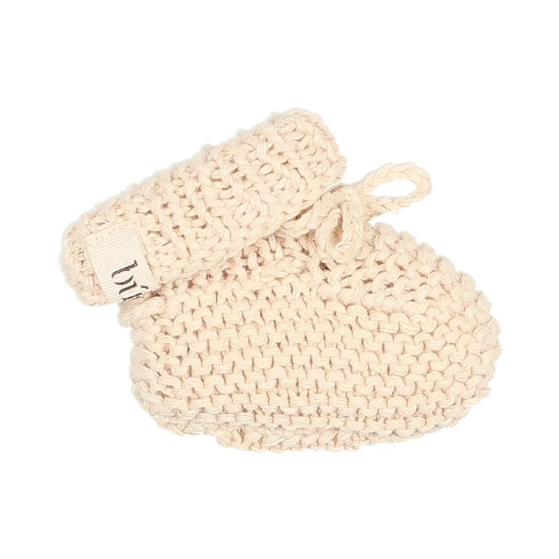 - Deodorizing cat litter tofu litterBuho Sand Knit Booties